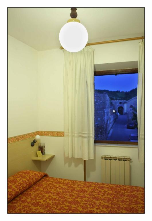 Due Torri Hotell San Severino Marche Rom bilde